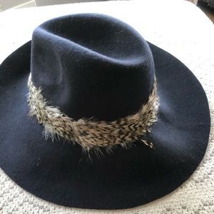 Michael Stars Hat with Feathers!